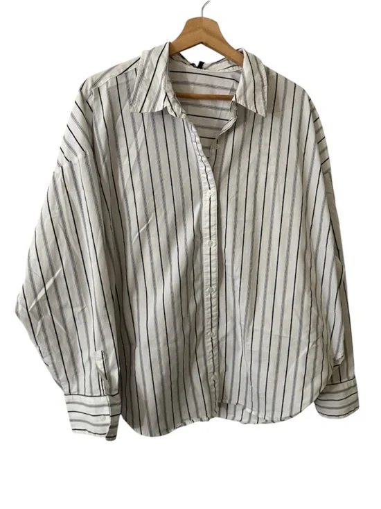 Express Stretch Cotton Poplin Striped Boyfriend Shirt - Picture 1 of 3